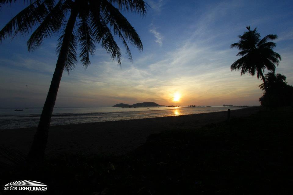 Star Light Beach Resort And Restaurant Chumpon Extérieur photo